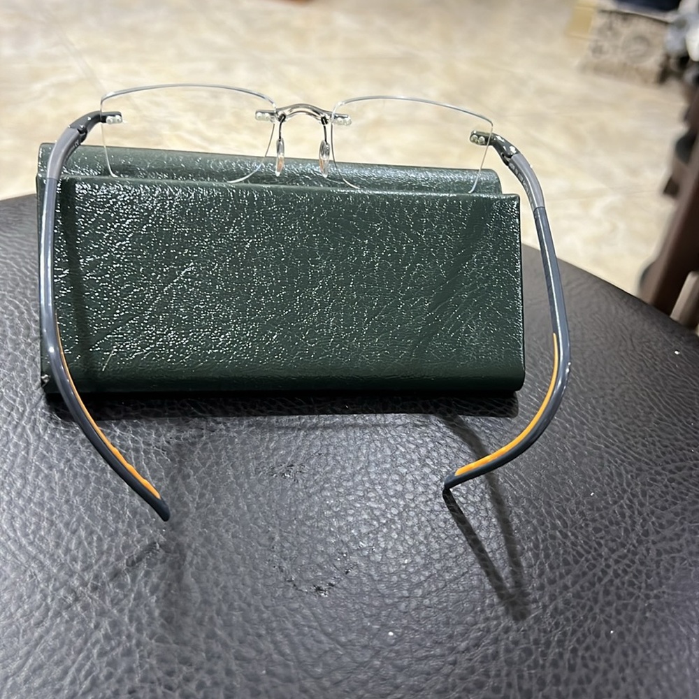 Adidas “frames” - Picture 6 of 10